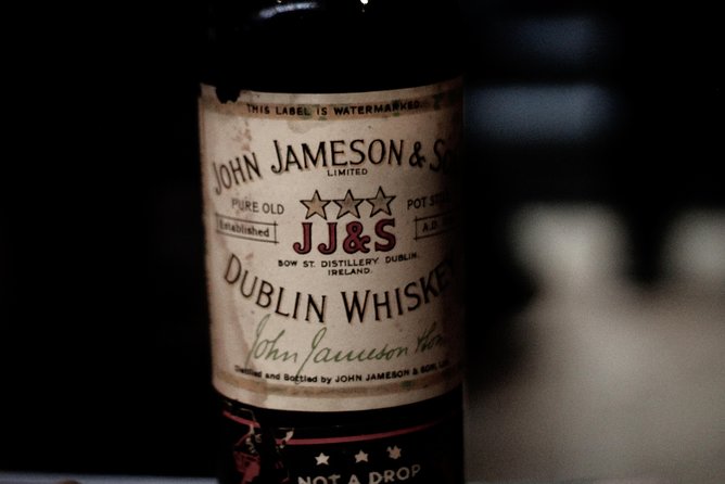 Dublin Jameson Distillery and Guinness Storehouse Guided Tour - Jameson Bow St. begins with whiskey, stories, and tasting