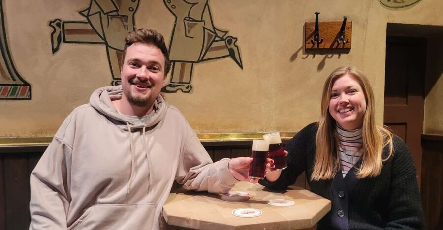 Düsseldorf: Guided Beer Tour with 4 Beers & a Flexible Route - Four bars, four glasses, one loose plan