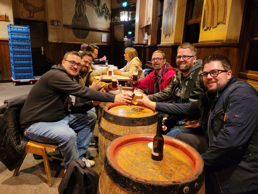 Düsseldorf: Guided Beer Tour with 4 Beers & a Flexible Route - What the guide adds beyond the beer
