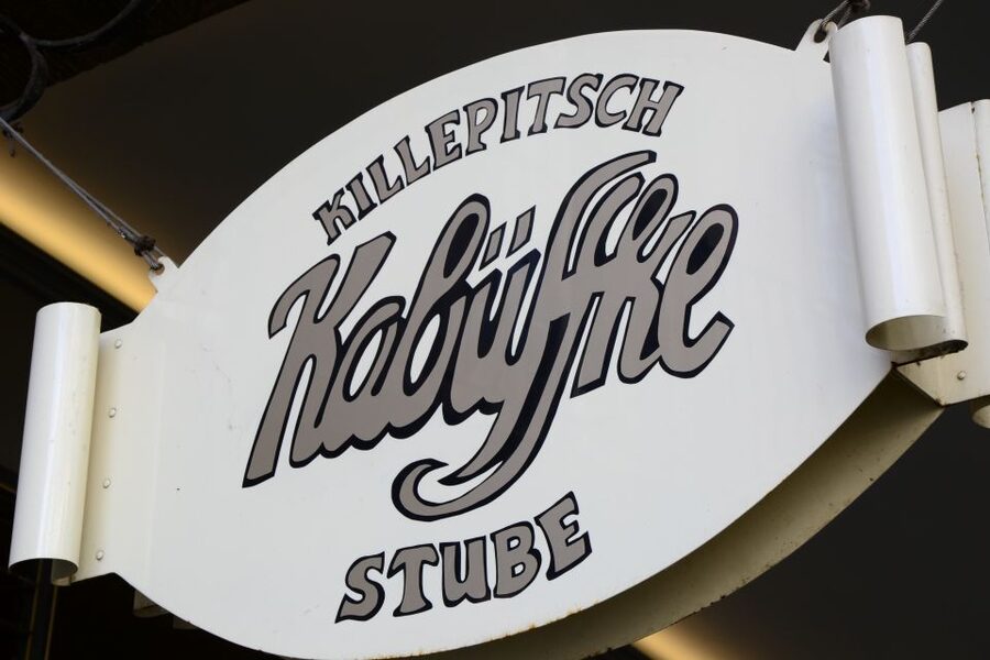 Düsseldorf: Guided Old Town Tour with Beer Break - Seeing the Old Town Through Local Stories