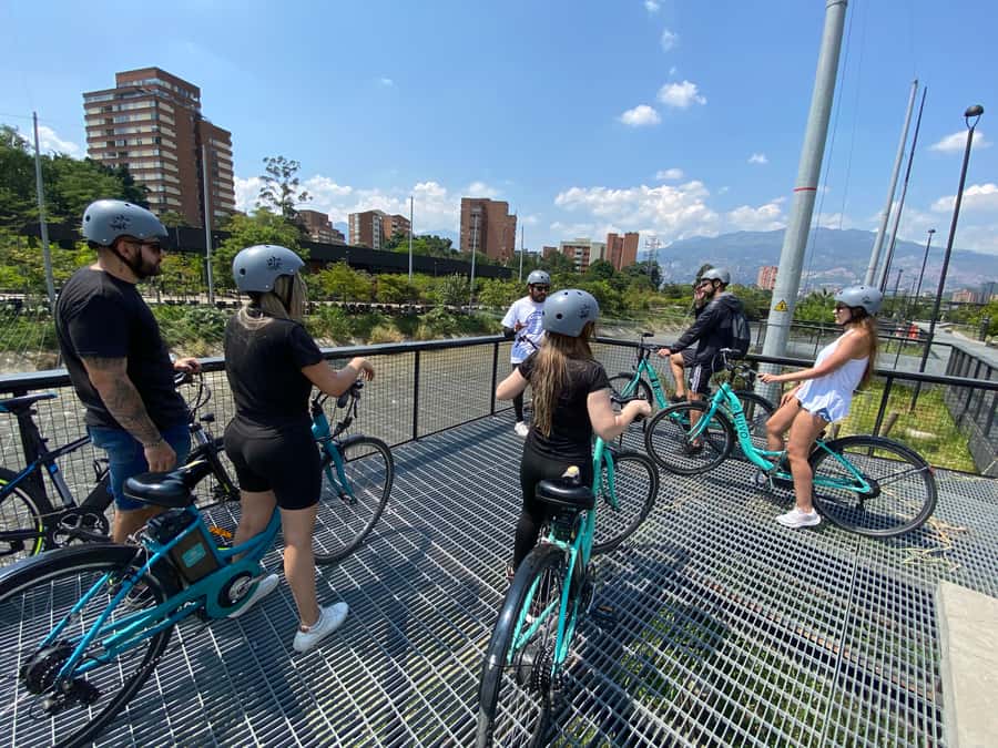 E-Bike City Tour Medellin with Local beer and Snacks - Why an e-bike is a smart way to meet Medellin
