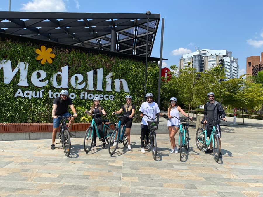 E-Bike City Tour Medellin with Local beer and Snacks - Pueblito Paisa and the best city photographs