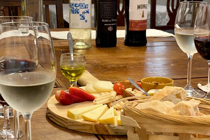 Food Tour: Wine, Beer & Liquor - Porto’s Secret Spots - Bacalhau, francesinha, and the flavors worth watching for