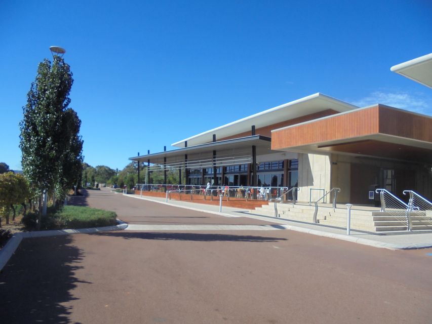 From Perth: Swan Valley Winery & Brewery Day Tour With Lunch - Guides who shape the day