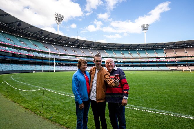 Full-Day Sports and Beer Tour of Melbourne with Lunch - Marvel Stadium and the Docklands precinct