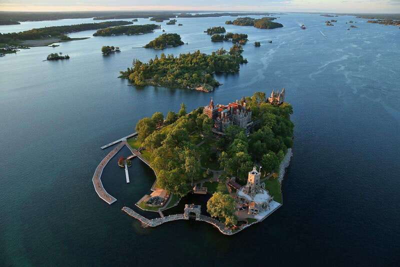 Gananoque: Helicopter Tour with Craft Brewery Stop and Lunch - What the 30-minute flight feels like