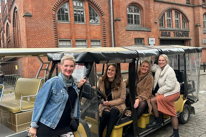 Gdansk: NO LIMIT BEER City Tour Sightseeing by Buggy Golf Cart - The Museum of the Second World War and the railway station