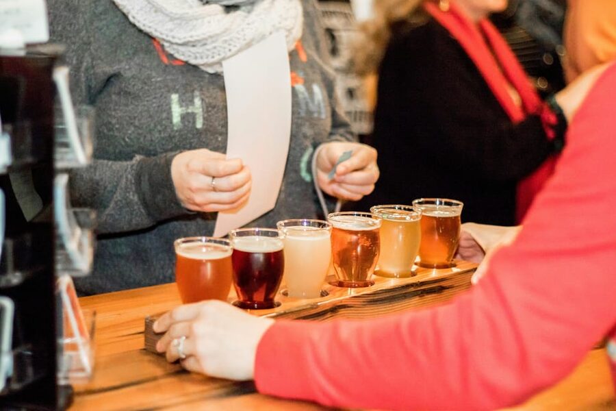 Gdańsk: Polish Craft Beer Tasting (6 Samples, 1.5 Hours) - Key points at a glance