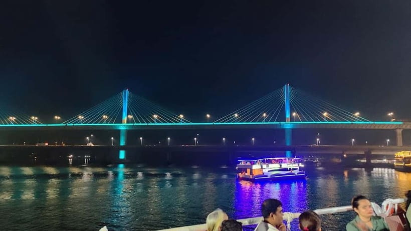 Goa: Floating Club Cruise with Transfers and Dinner - Boarding at Panaji harbor