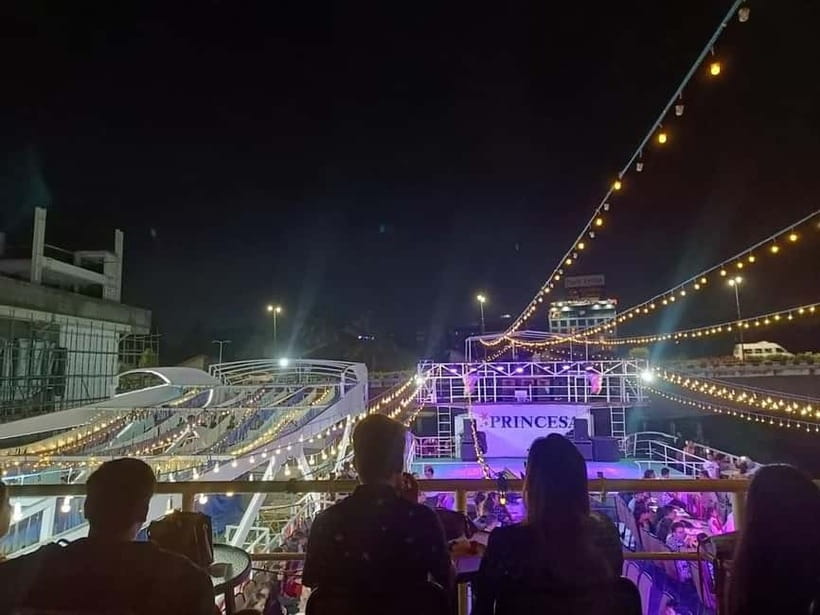 Goa: Floating Club Cruise with Transfers and Dinner - Dinner: a broad Indian buffet with Goan touches