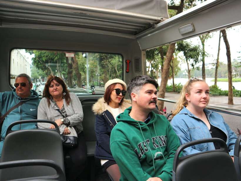 Hanoi Exclusive Craft Beer Bus: Cultural Sightseeing Tour - Ho Chi Minh’s Mausoleum and a change of mood