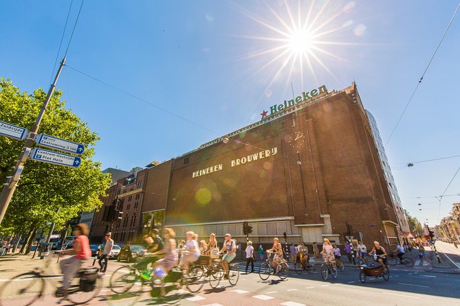 Heineken Experience Amsterdam and Canal Cruise with Snackbox - Redeem the canal voucher before you drink