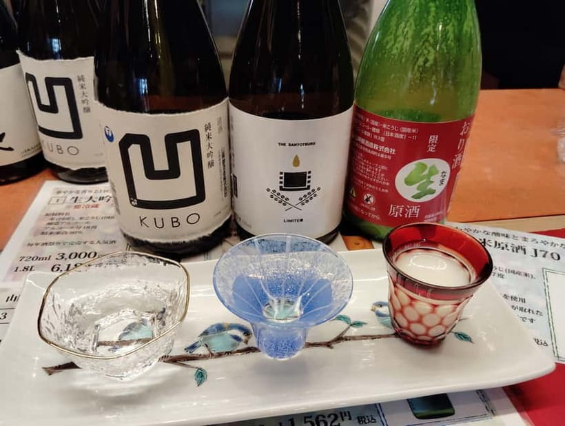 Hiroshima: Saijo Sake Tasting at 7 Breweries Guided Tour - Meeting your guide at Saijo Station