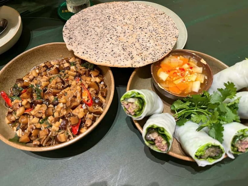 Ho Chi Minh City: Craft Beer and Local Food Tour by Scooter - Starting with Bia Hoi in Ho Chi Minh City