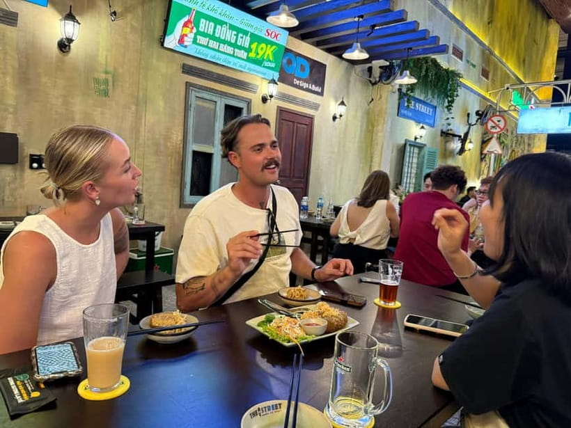 Ho Chi Minh City: Craft Beer and Local Food Tour by Scooter - What the guiding adds beyond food and beer