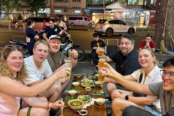 Ho Chi Minh City : Saigon Craft Beer & Local Food Tour By Scooter - A cultural pause at Ho Thi Ky Flower Market