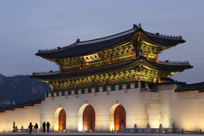 [KoreaByLocal] Authentic Seoul Night Walk and Chicken & Beer - Why this evening walk works well as a first Seoul activity