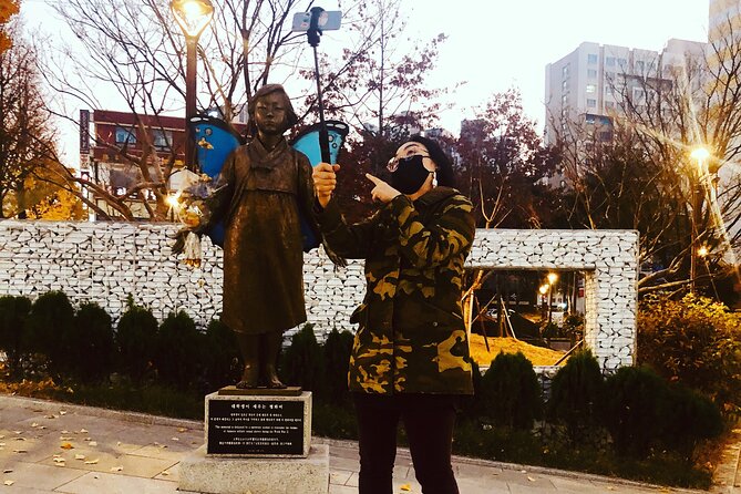 [KoreaByLocal] Authentic Seoul Night Walk and Chicken & Beer - Jogyesa Temple: a closer look at Korean religious life