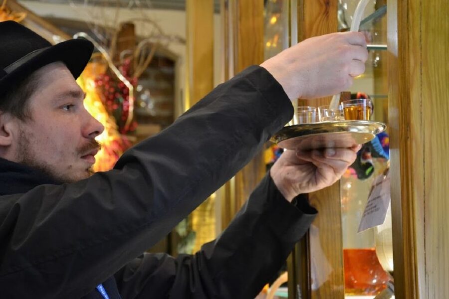 Krakow's Local Flavor: Craft Beer and Street Food with Guide - Zapiekanka and Krakow’s street-food side