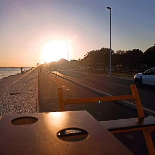 Lisbon: 1-Hour Beer, Sangria or Wine Bike Sightseeing Tour - Practical tips for a smoother ride