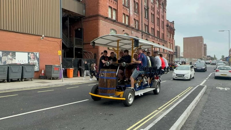 Liverpool: Party Bike Tour with Beer, Prosecco or Cider - Starting at Black Lodge Brewing