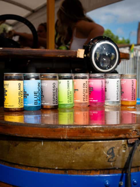 Liverpool: Party Bike Tour with Beer, Prosecco or Cider - Who will enjoy this most