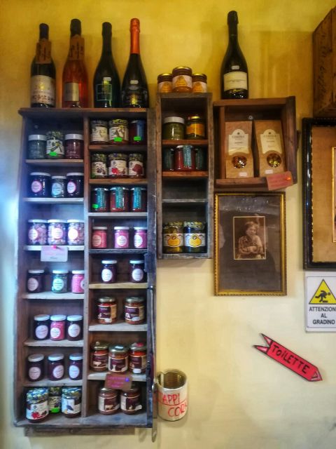 Local Craft Beer Tour - Walking to a craft beer list of more than 200 choices