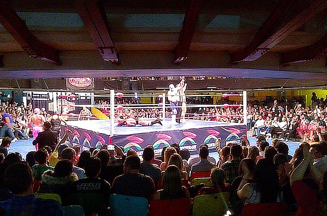 Lucha Libre wrestling show, tacos and beer with artist - Walking into Arena México