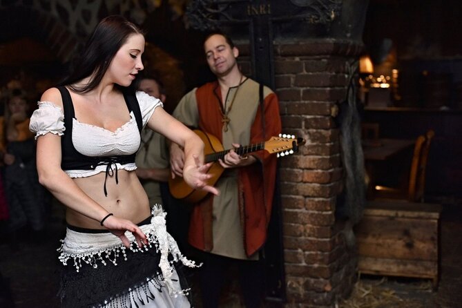 Medieval Dinner Show Castle and Brewery Tour with Hotel pick up - The drive from Prague takes planning