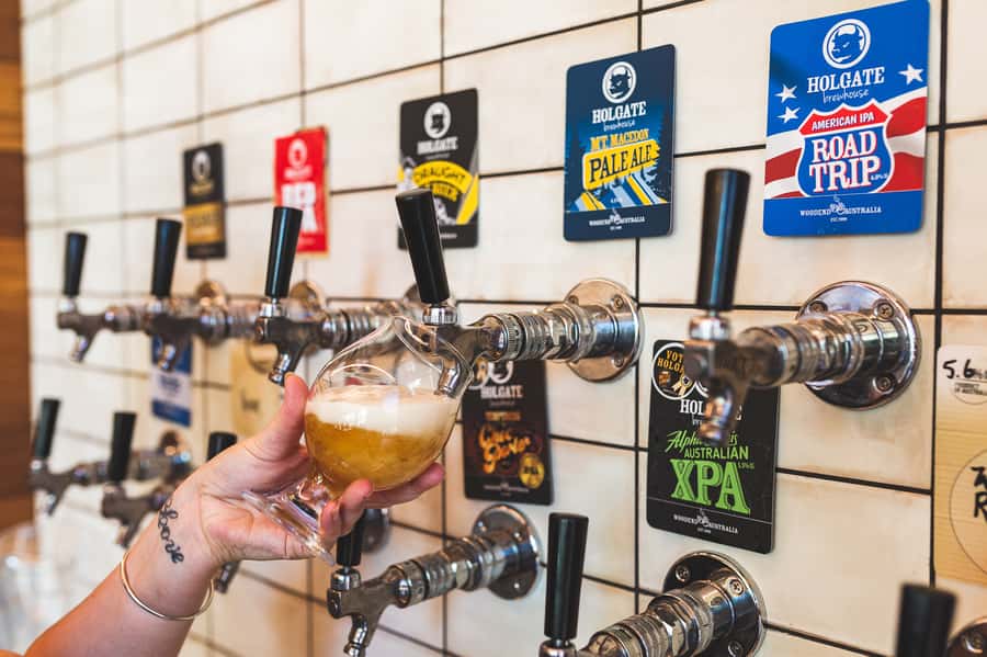 Melbourne: Full-Day Horses, Wine, and Beer Tour - Holgate Country Pub and Brewhouse