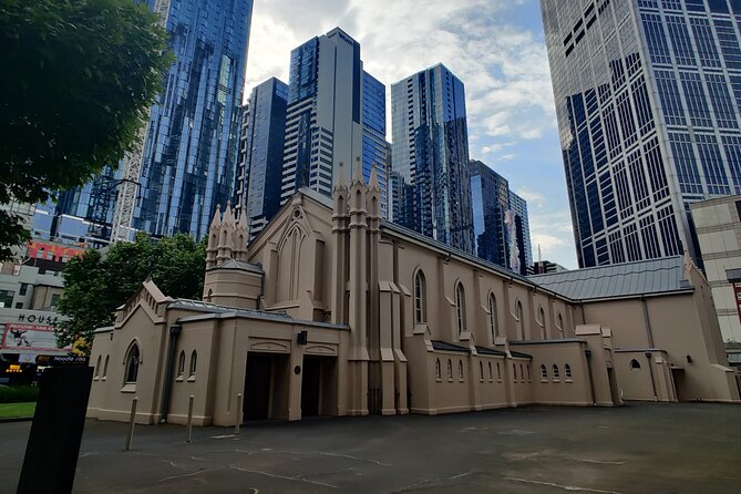 MELBOURNE Spirits and Ales Haunted Pub Tour - Linda’s style and the tone of the evening