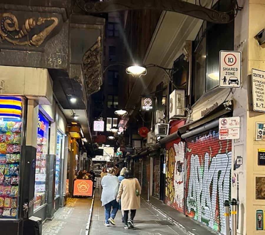 Melbourne: Spirits and Ales Haunted Pub Walking Tour - Key points at a glance