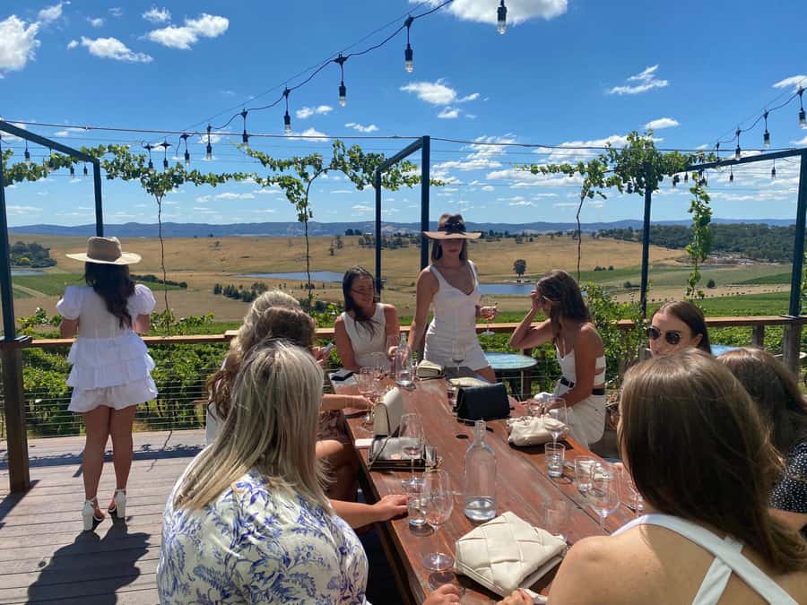 Melbourne: Yarra Valley Wine, Cider, Gin, Beer, & Choc Tour - Chocolate, Yarrawood, and the final sweet stop