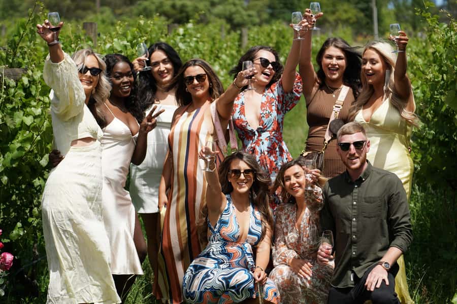 Melbourne: Yarra Valley Wine, Cider, Gin, Beer, & Choc Tour - Leaving Melbourne for Yering Farm