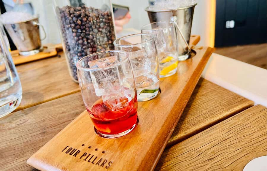 Melbourne: Yarra Valley Wine Tour + Lunch & Gin/Beer Option - What the guides add to the day