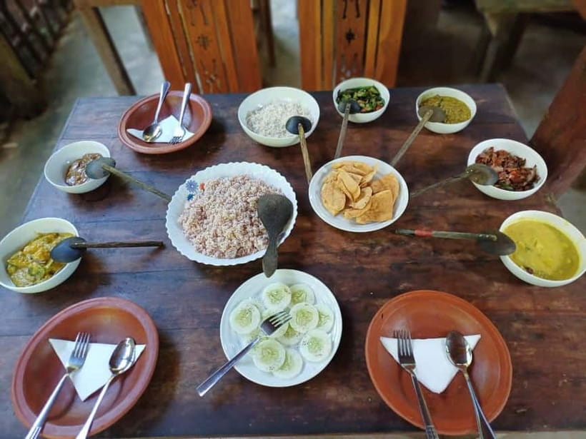 Mirissa: Cooking Class with Beer and Meal - Cooking Sri Lankan food in Kotapola