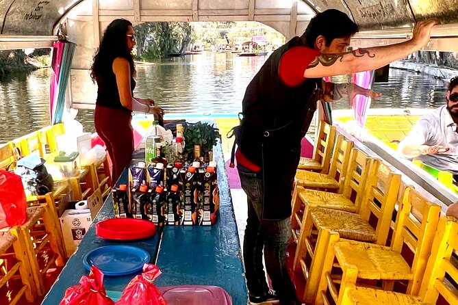 Mixology, Food, Wine and Beer Experience in Xochimilco - Tostadas, seasonal snacks, and canal-side extras