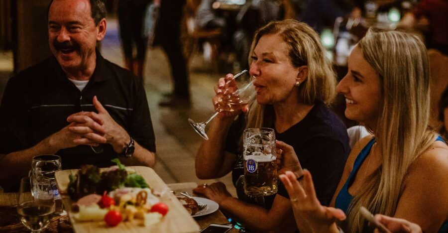 Munich: Beer and Food Tour with Dinner & Oktoberfest Museum - Beer Garden, Hofbräuhaus, and the Difference Between Seeing and Dining