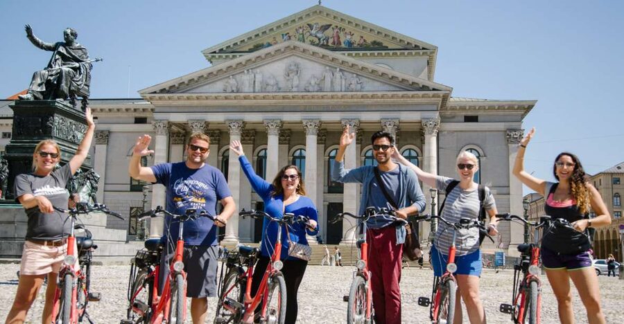 Munich: Bike Tour with Beer Garden Break - Munich’s art quarter and the route toward Siegestor