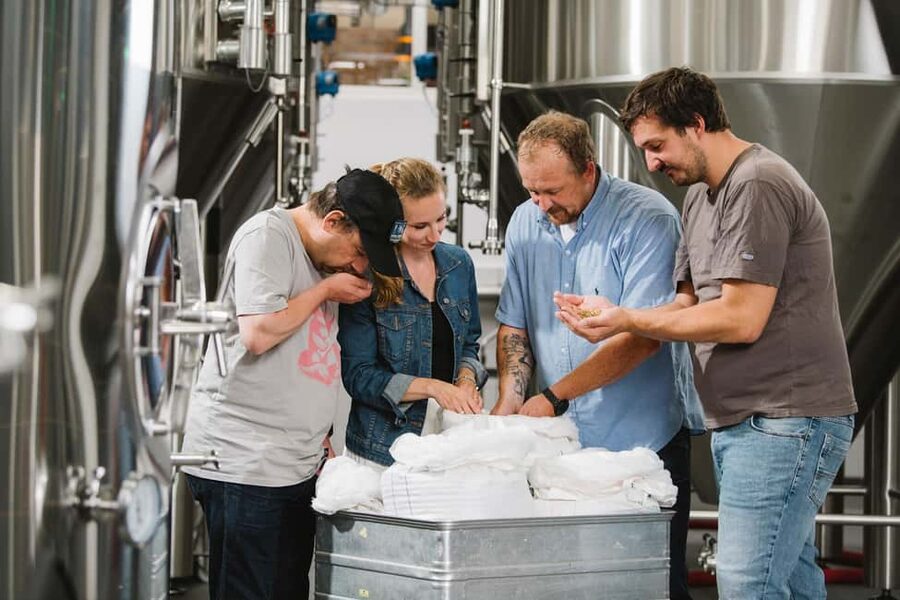 Munich: Brewery experience with beer & regional food - The farm shop and its small bottling plant