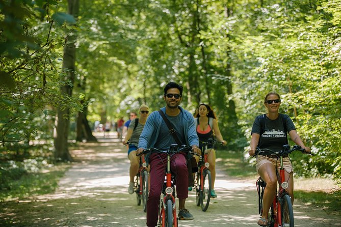 Munich City Bike Tour + Beer Garden Lunch Stop - Lunch at the Chinese Tower beer garden