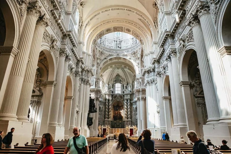 Munich: Guided City Tour by Bike with Beer Garden Stop - Odeonsplatz and the Theatiner Church