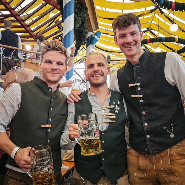 Munich: Guided Oktoberfest Experience with Beer and Lunch - Key points at a glance