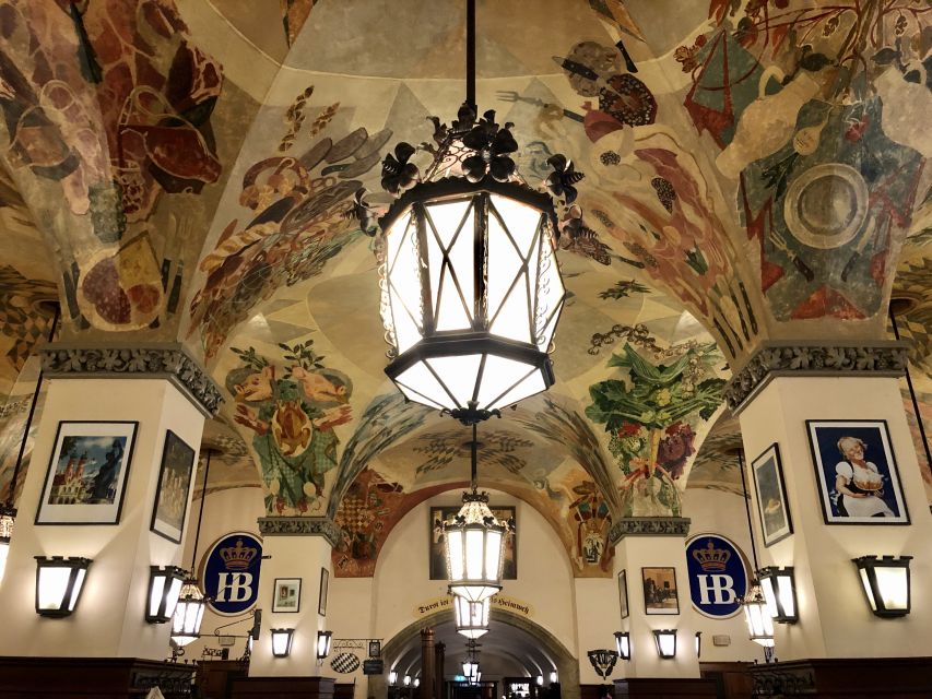 Munich: Hofbräuhaus Guided Tour with 1 Beer - Starting at Marienplatz with a short Munich history lesson