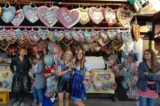 Munich Oktoberfest Guided Experience with Beer and Food - Why a guided Oktoberfest visit can help