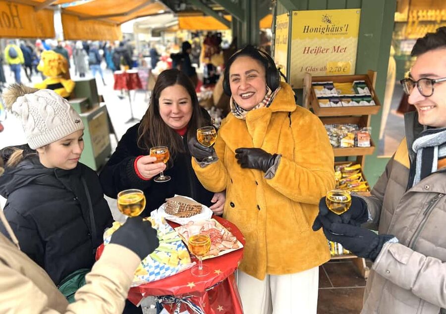 Munich: Old Town Food Tour with 10+ Tastings, Beer & Pretzel - Dietary needs, walking, and timing