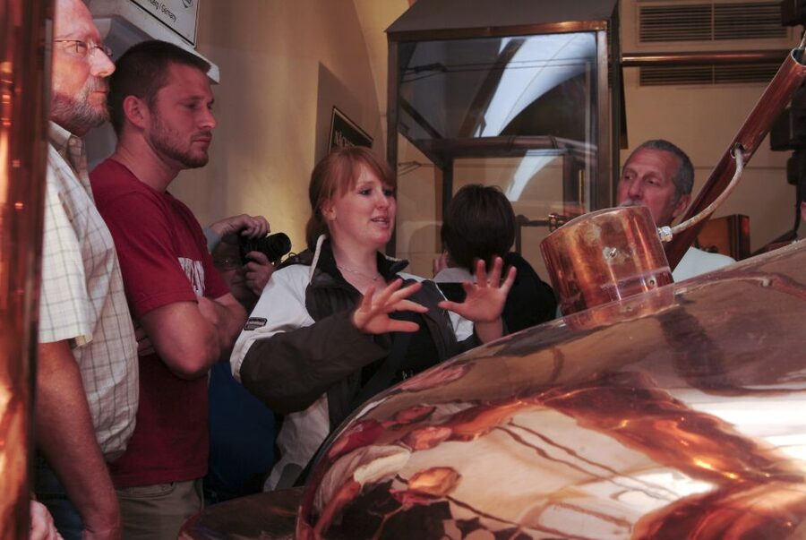 Munich's Beer Halls and Breweries: 3-Hour Guided Tour - Starting at Marienplatz in Munich’s Old Town