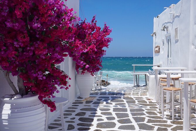 Mykonos Town & Visit a local Brewery : Walking Tour with Tasting - Why the town walk and beer tasting work well together