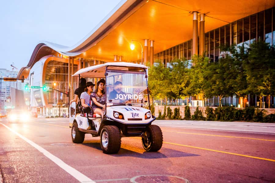 Nashville: Sights, Street Art & Brewery Tour by Golf Cart - Nashville’s murals and the photo-stop question