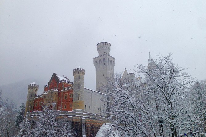 Neuschwanstein Castle Tour for Large Groups - What the private format changes